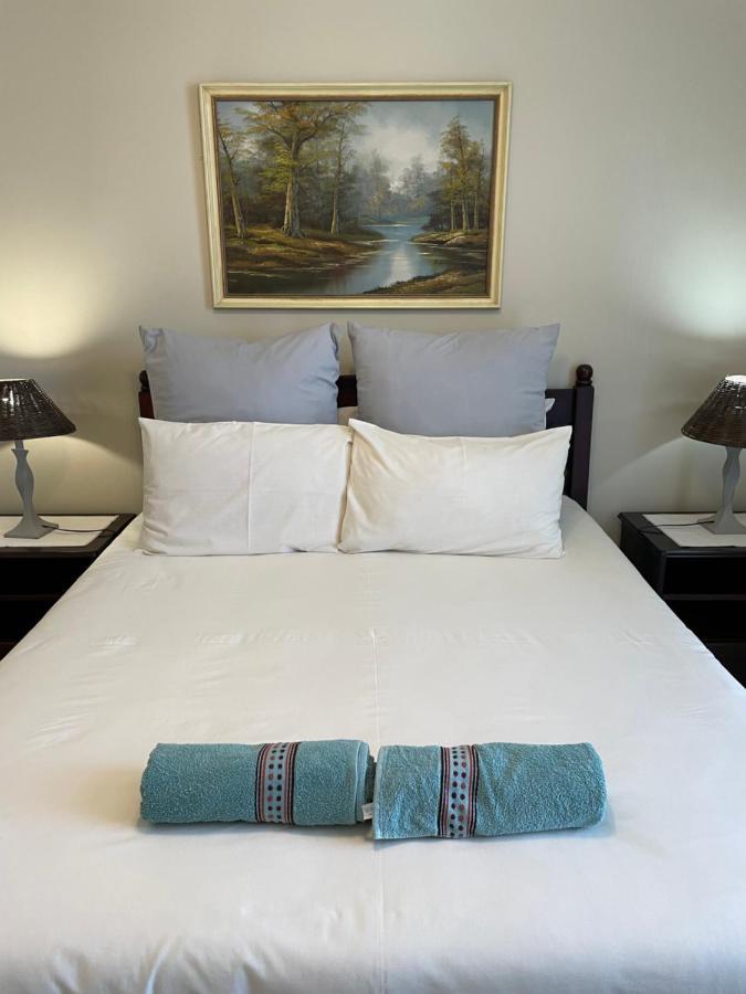 Eden Rose Manor B&B لا ميرسي المظهر الخارجي الصورة