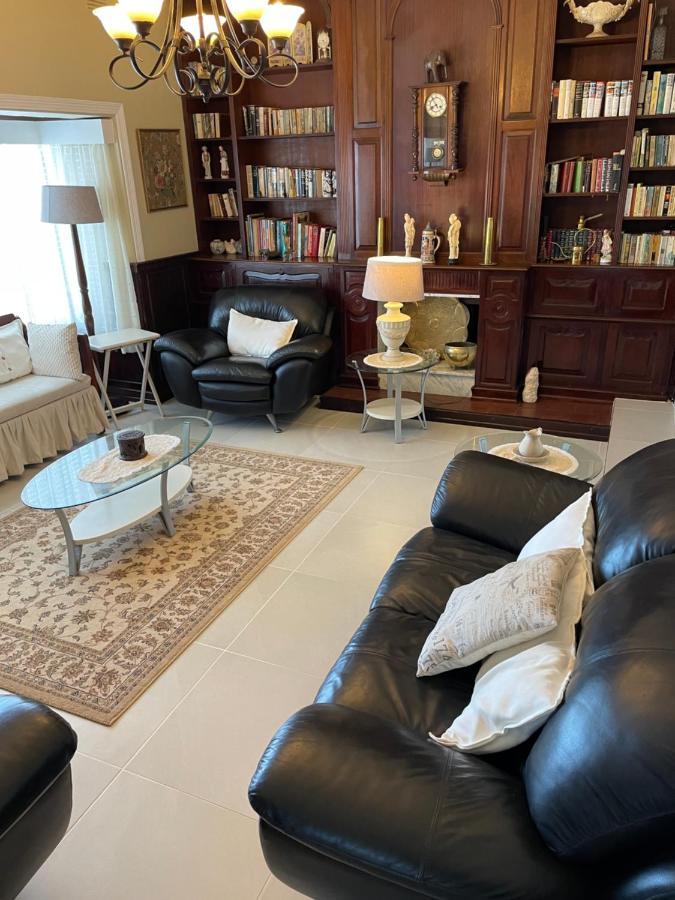Eden Rose Manor B&B لا ميرسي المظهر الخارجي الصورة