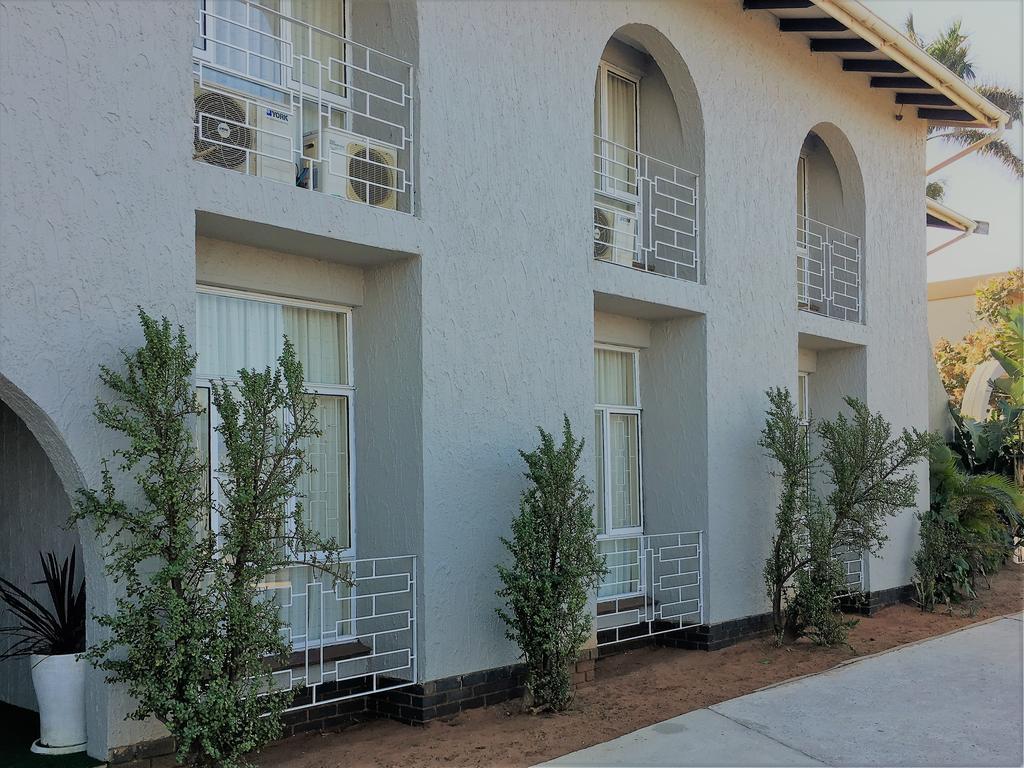 Eden Rose Manor B&B لا ميرسي المظهر الخارجي الصورة