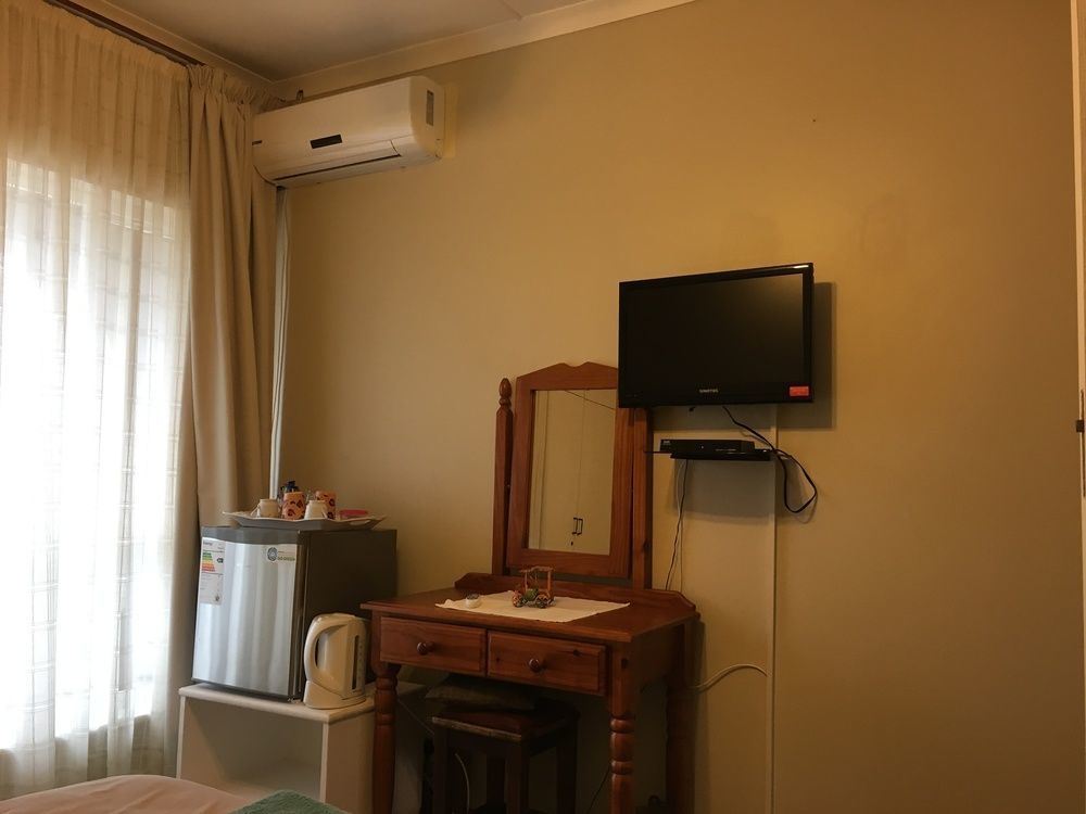 Eden Rose Manor B&B لا ميرسي المظهر الخارجي الصورة