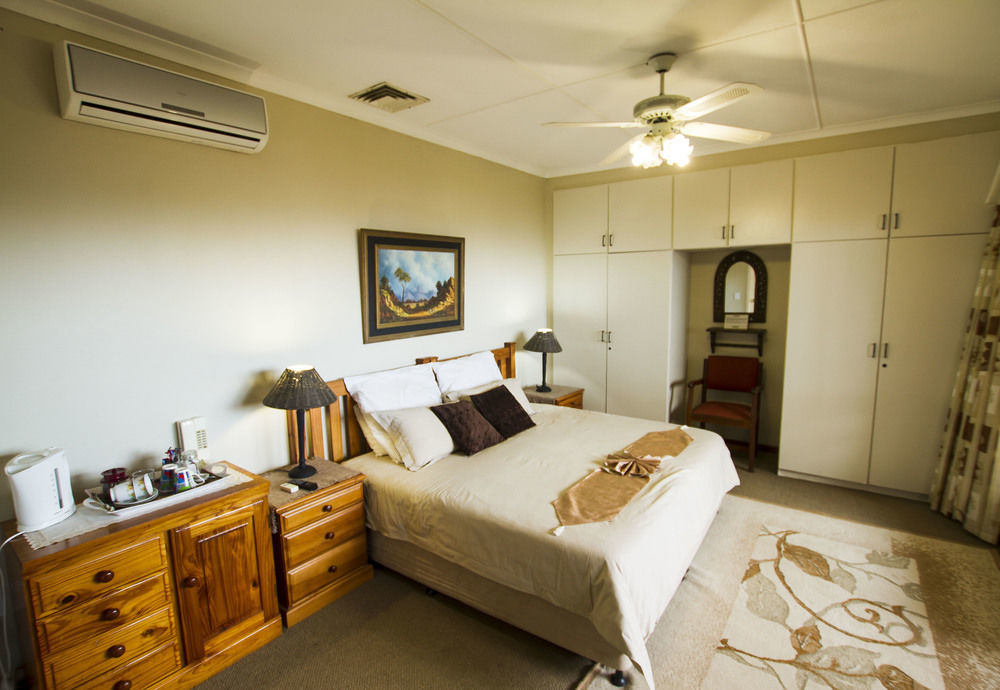 Eden Rose Manor B&B لا ميرسي المظهر الخارجي الصورة