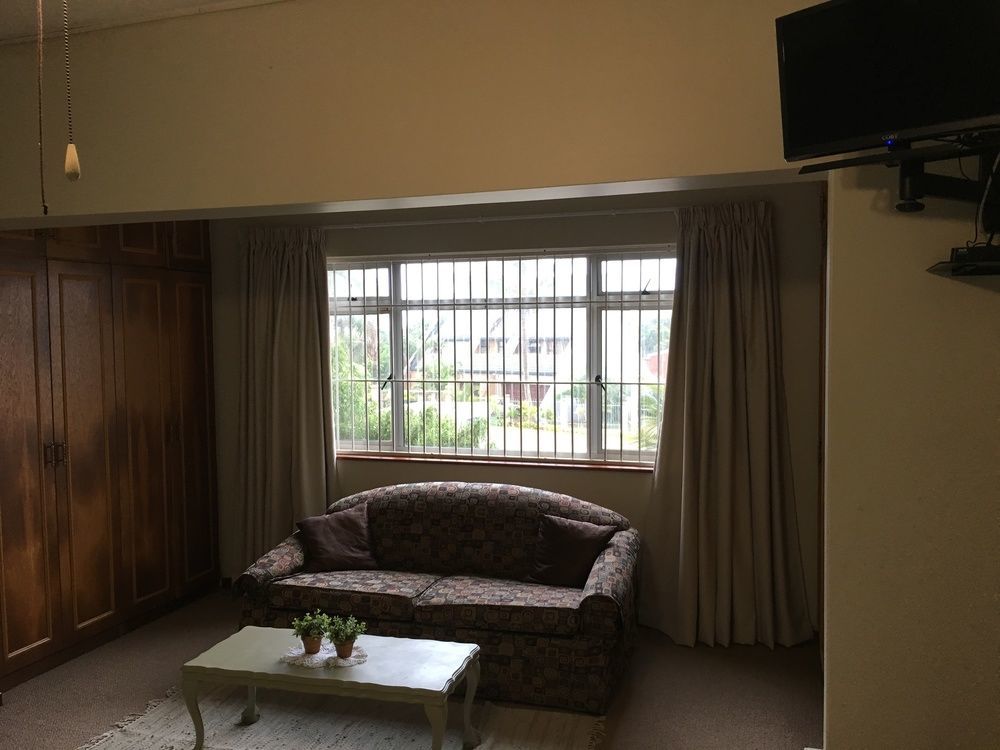 Eden Rose Manor B&B لا ميرسي المظهر الخارجي الصورة